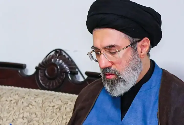İran lideri Hamaney ülkesine birlik çağrısı yaptı