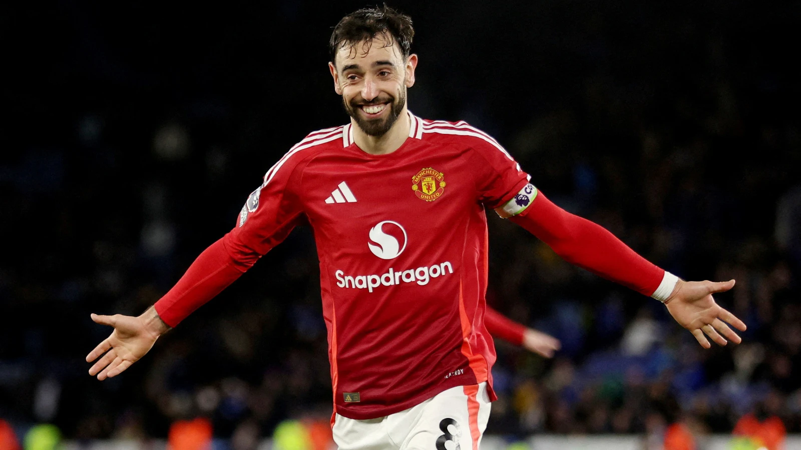 Bruno Fernandes Manchester United'ı küfesinde taşıyor