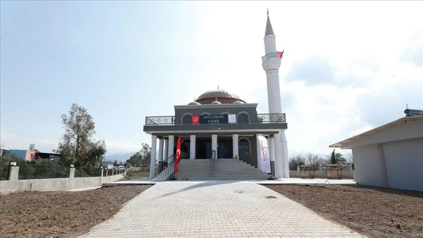 Hatay'da depremlerin ardından 123'üncü cami ibadete açıldı