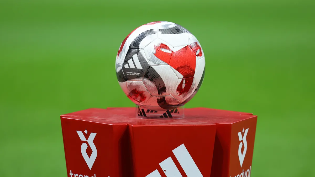 PFDK'dan 11 Süper Lig kulübüne ceza!