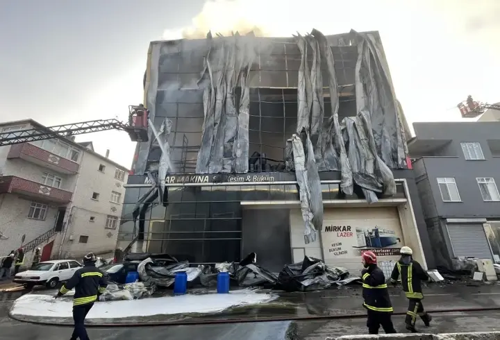 Kocaeli'deki depo yangınıyla ilgili 7 kişi açığa alındı