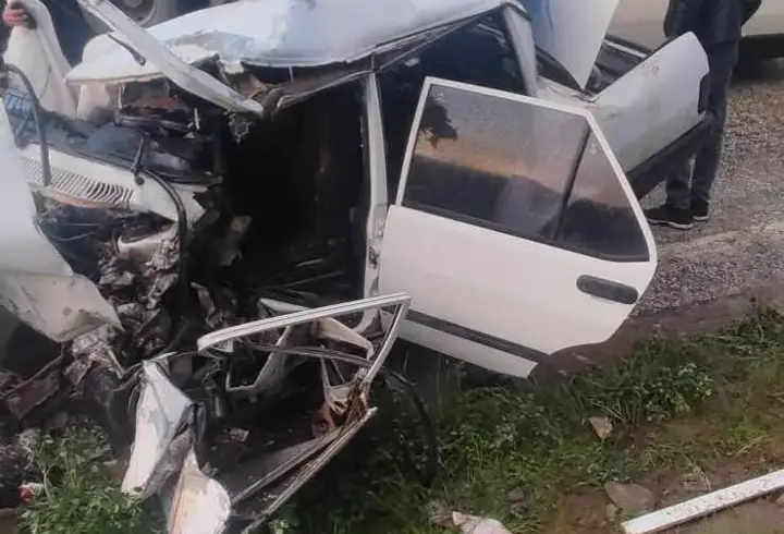 Manisa’da otomobil ile TIR çarpıştı: 3 yaralı 