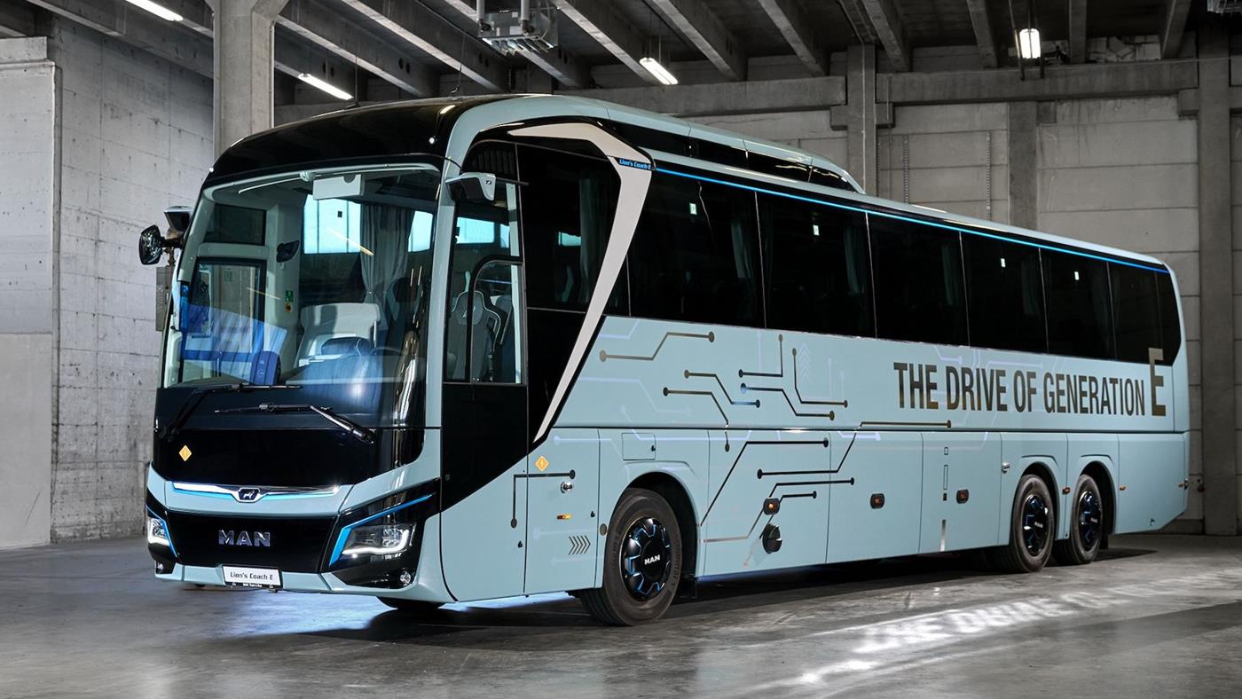 MAN, Türkiye’de üreteceği elektrikli otobüsü Lion’s Coach 14 E’yi görücüye çıkardı