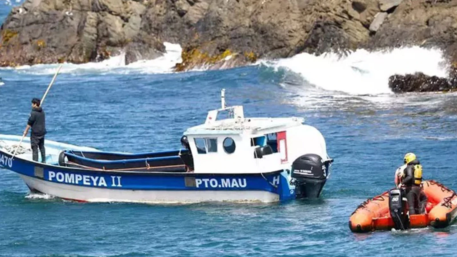 Endonezya'da turist teknesi battı: 7 can kaybı, 34 yaralı