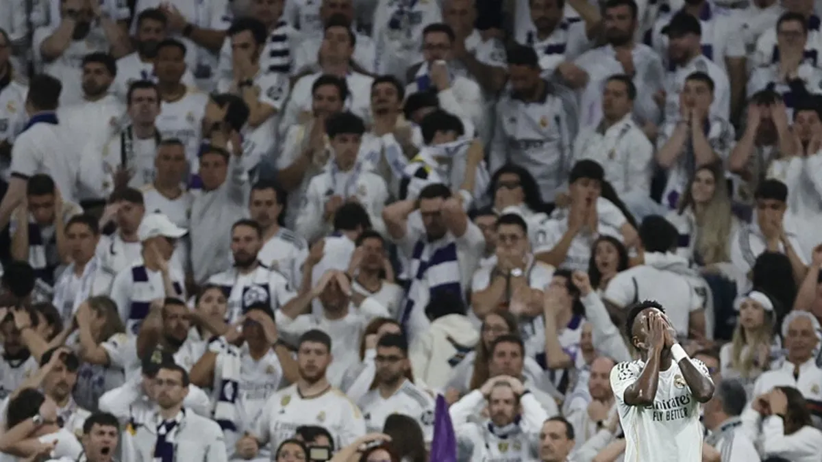 İspanya'da 2. skandal! Real Madrid'li taraftarlardan maç öncesi utanç görüntüleri