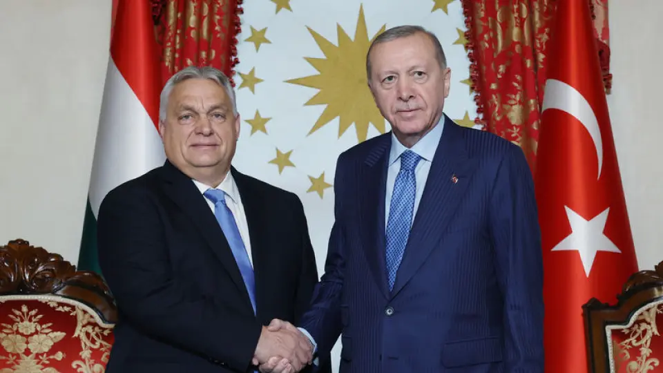 Erdoğan: Macaristan ile ticaret hacmini 10 milyar dolara çıkarmayı hedefliyoruz
