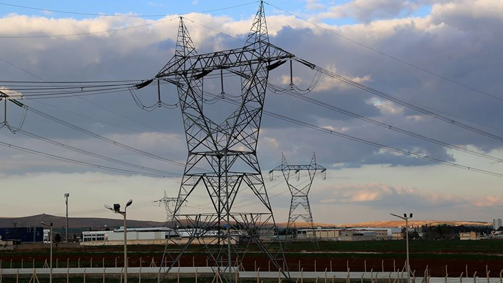 İstanbul'da 1 Mart Pazar büyük elektrik kesintileri olacak!