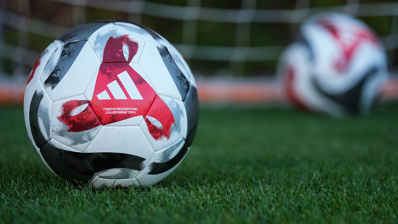 Süper Lig'in yeni sezondaki resmi maç topu belli oldu