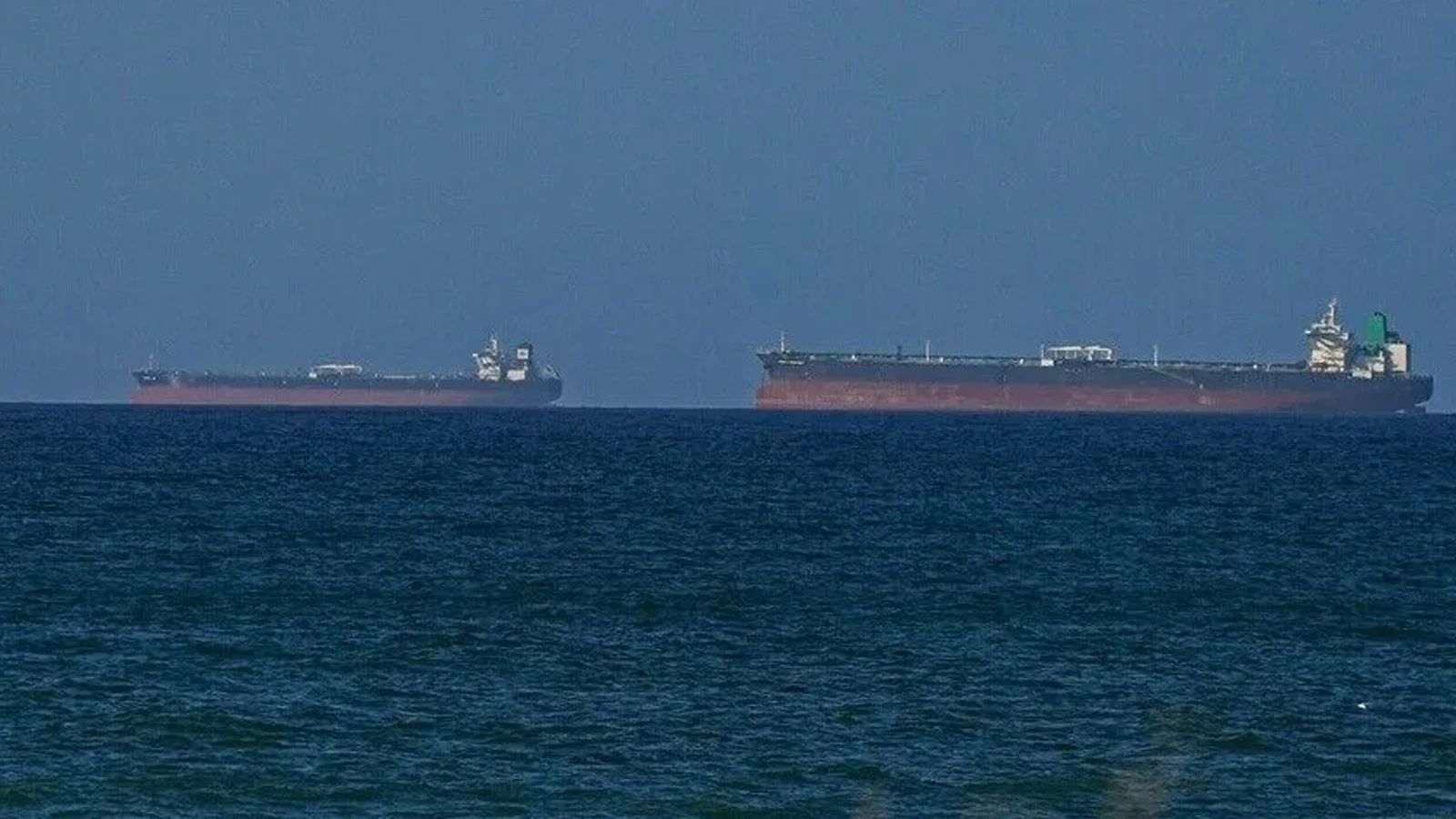 Hürmüz Boğazı’nda tarihi düşüş: Bir günde sadece 2 tanker geçti