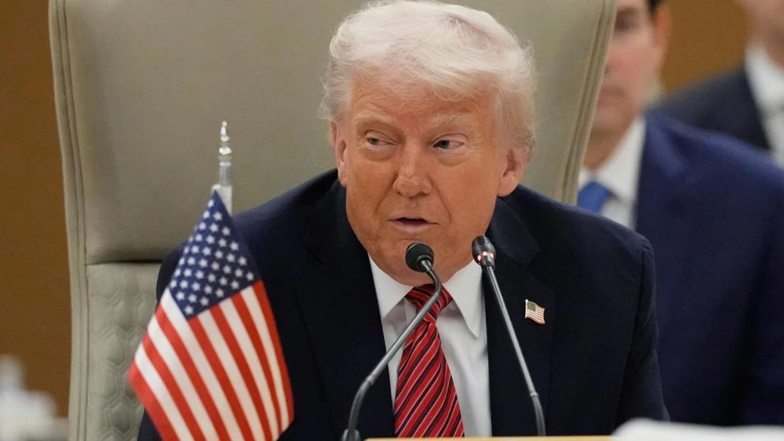 Trump, BBC'ye tazminat davası açacaklarını duyurdu