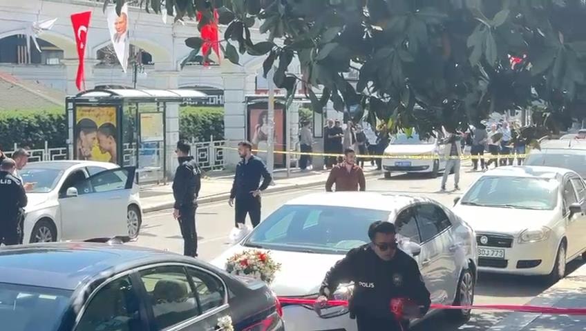 Avcılar'da güpegündüz silahlı saldırı! Motosikletle kaçtılar
