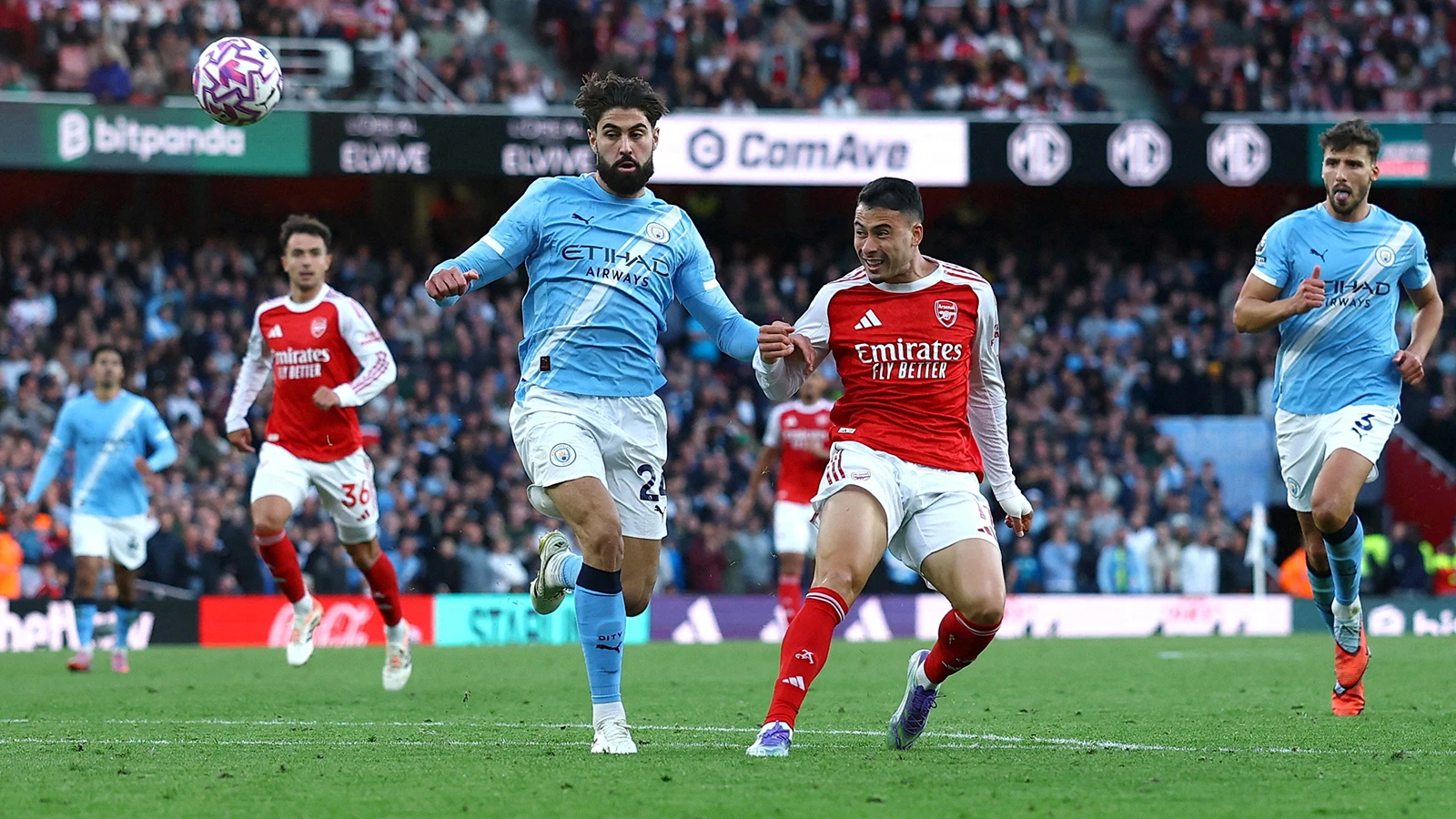 Arsenal, Manchester City karşısında puanı 90+3'te kurtardı