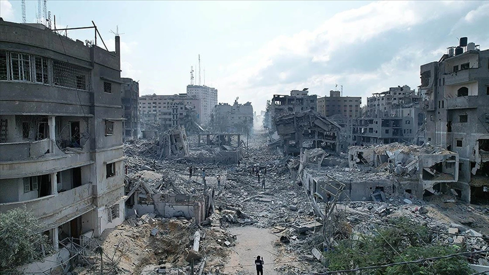 İsrail ateşkese rağmen Gazze'yi hedef alıyor: Can kaybı 72 bin 562'ye yükseldi