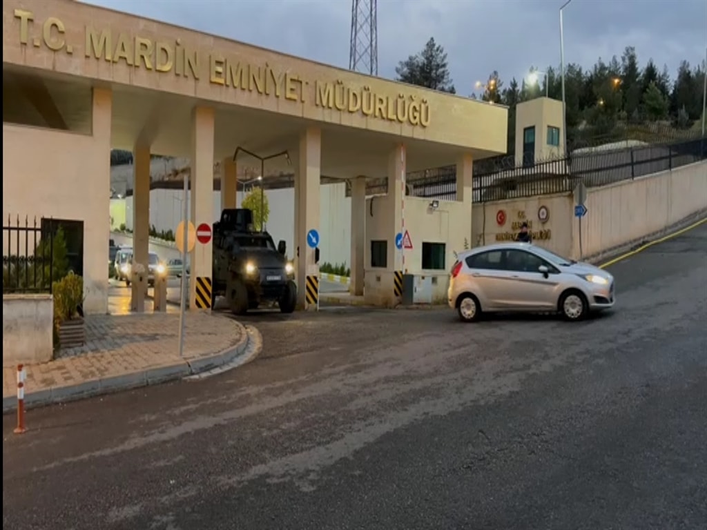262 milyon liralık para trafiği! İki kişi gözaltına alındı
