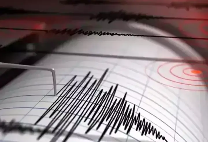Papua Yeni Gine’de 6.4 büyüklüğünde deprem