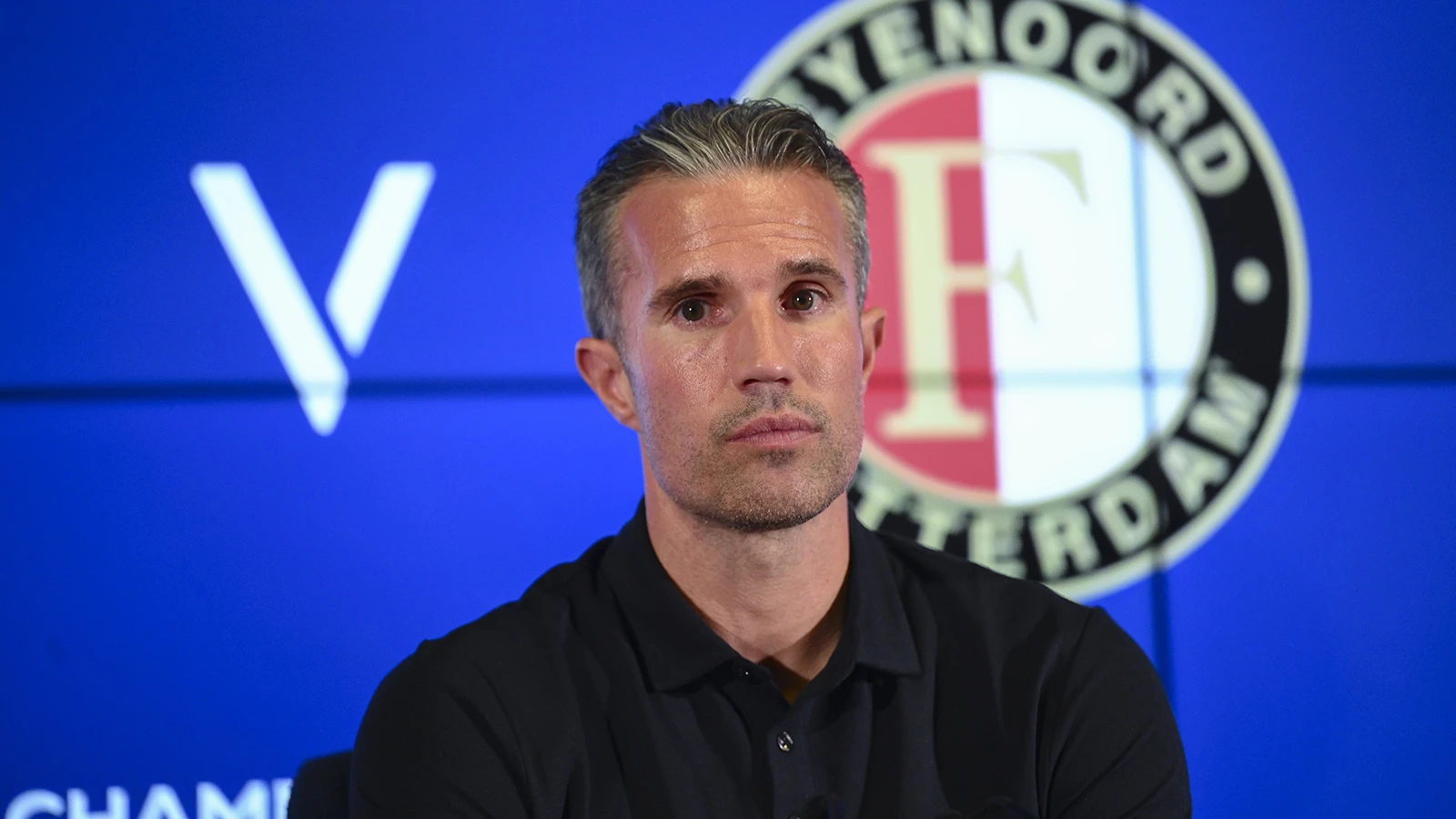 Feyenoord Teknik Direktörü Robin van Persie: "Fenerbahçe'ye gelecekte başarılar diliyorum"