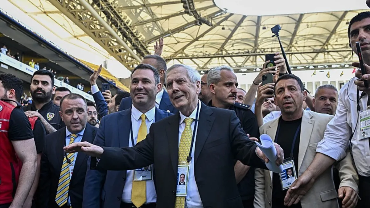 Aziz Yıldırım destekçileri zaferi böyle kutladı!