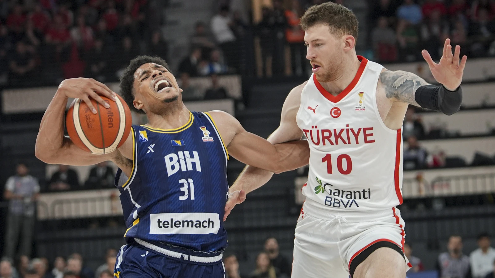 Milli basketbolcu Onuralp Bitim sakatlık geçirdi