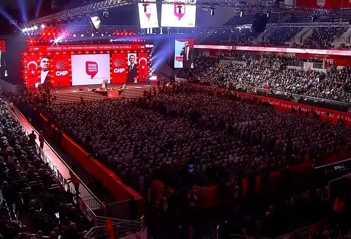 CHP'de kritik gün: 2 yılda 4. kurultay yarın yapılacak