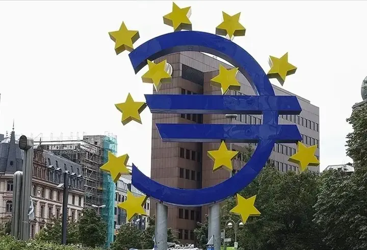 Euro Bölgesi’nde enflasyon hedefe yaklaşıyor