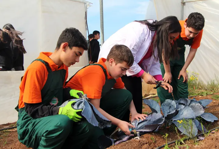 Çukurova’da geleceğin ziraatçileri tarım lisesinde yetişiyor