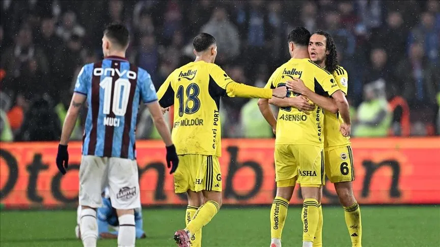 Fenerbahçe, kritik Trabzonspor deplasmanından galibiyetle dönüyor