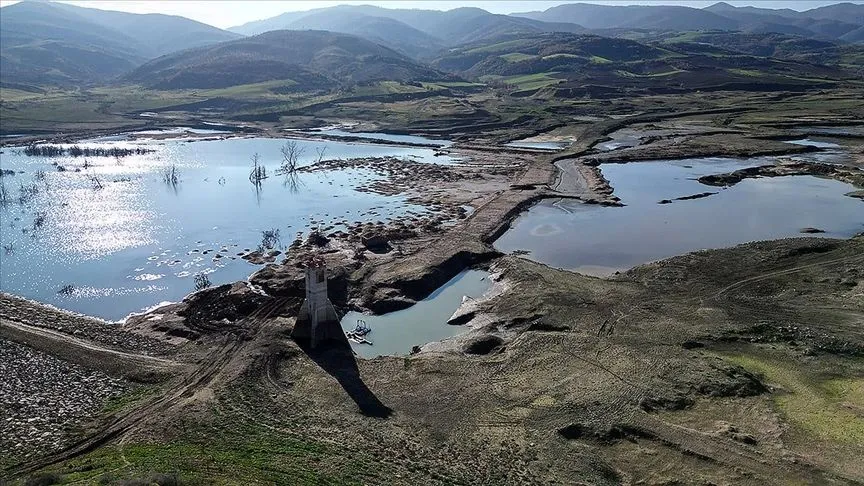 Tekirdağ'da Naip Barajı'ndan su alımı geçici olarak durduruldu