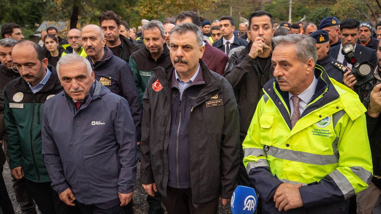 Bakan Çiftçi Sakarya İçin Sağanak Bilançosu Verdi: 865 Kişi Tahliye Edildi, 2 Yapı Ve 5 Köprü Yıkıldı
