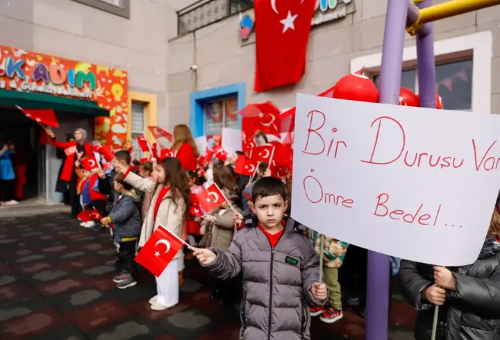 İlkadım’da minik yüreklerden Türk bayrağına büyük sevgi