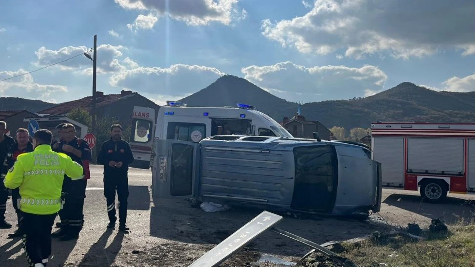 Kütahya'da trafik kazası! Çok sayıda yaralı var