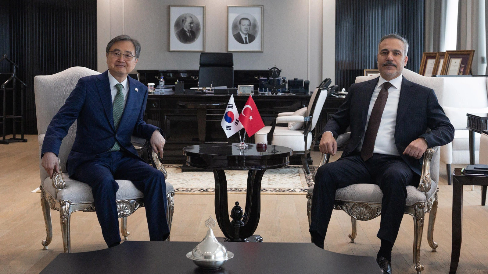 Bakan Fidan, Güney Koreli mevkidaşıyla bir araya geldi