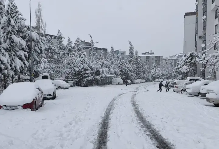Kahramanmaraş’ta okullara kar tatili