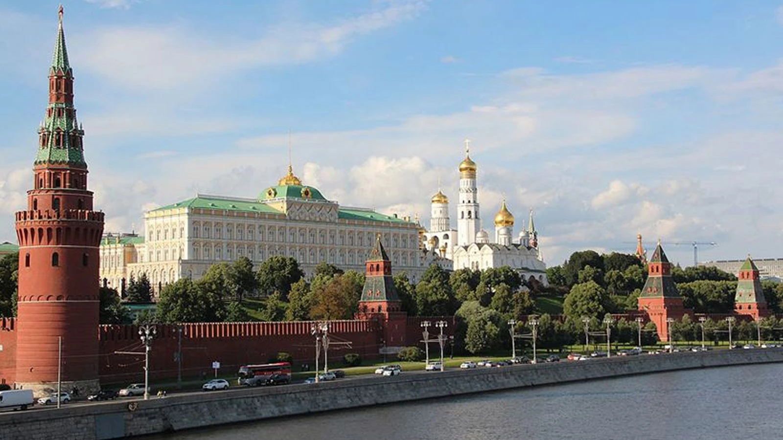 Kremlin Sözcüsü Peskov: Avrupa'nın askerileştirilmesi çok tehlikeli bir eğilim