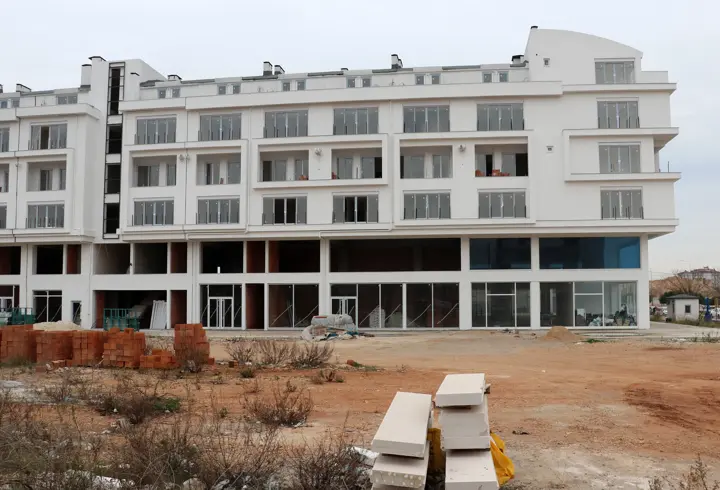 Antalya'da lüks konut projesinde teslimatın gecikmesi mağdur etti