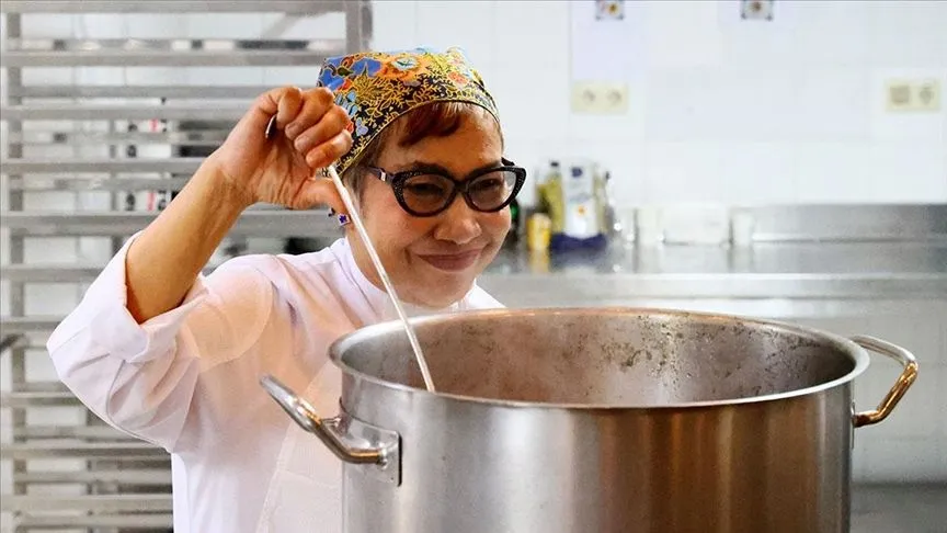 Taylandlı şef ülkesinin mutfağının gönüllü elçiliğini yapıyor
