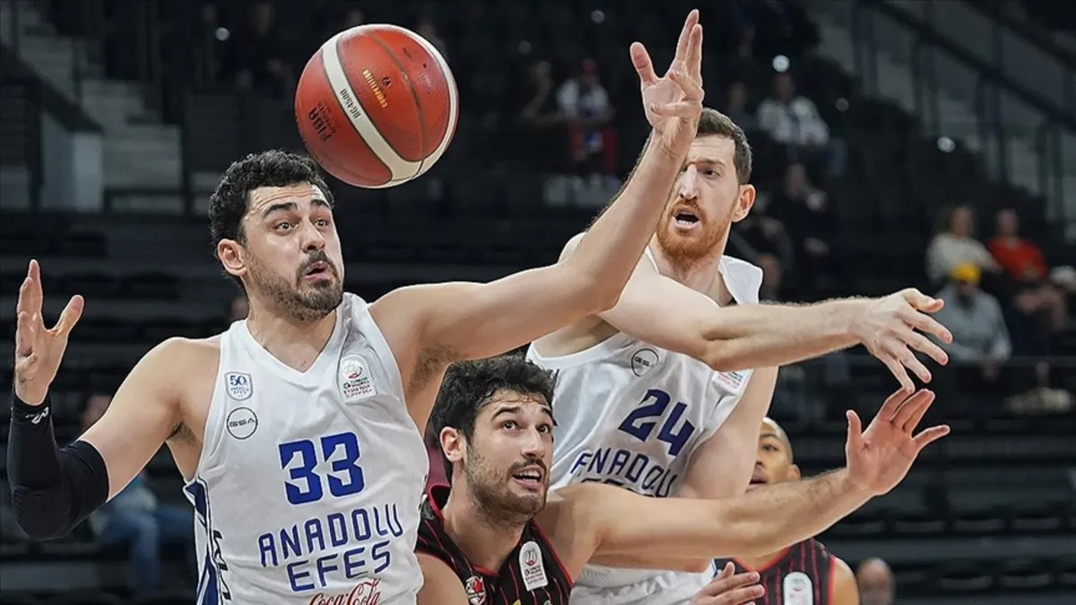 Anadolu Efes bu sezon hayal kırıklığı yaşatıyor!