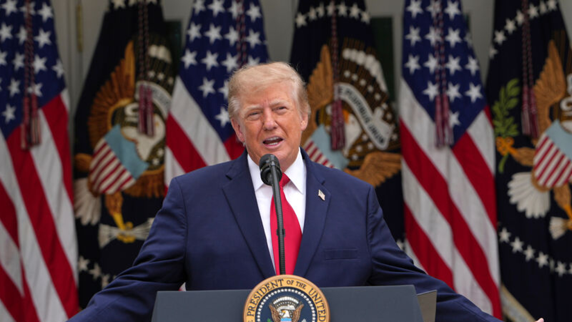 Trump'tan İran'a Bomba Tehdidi
