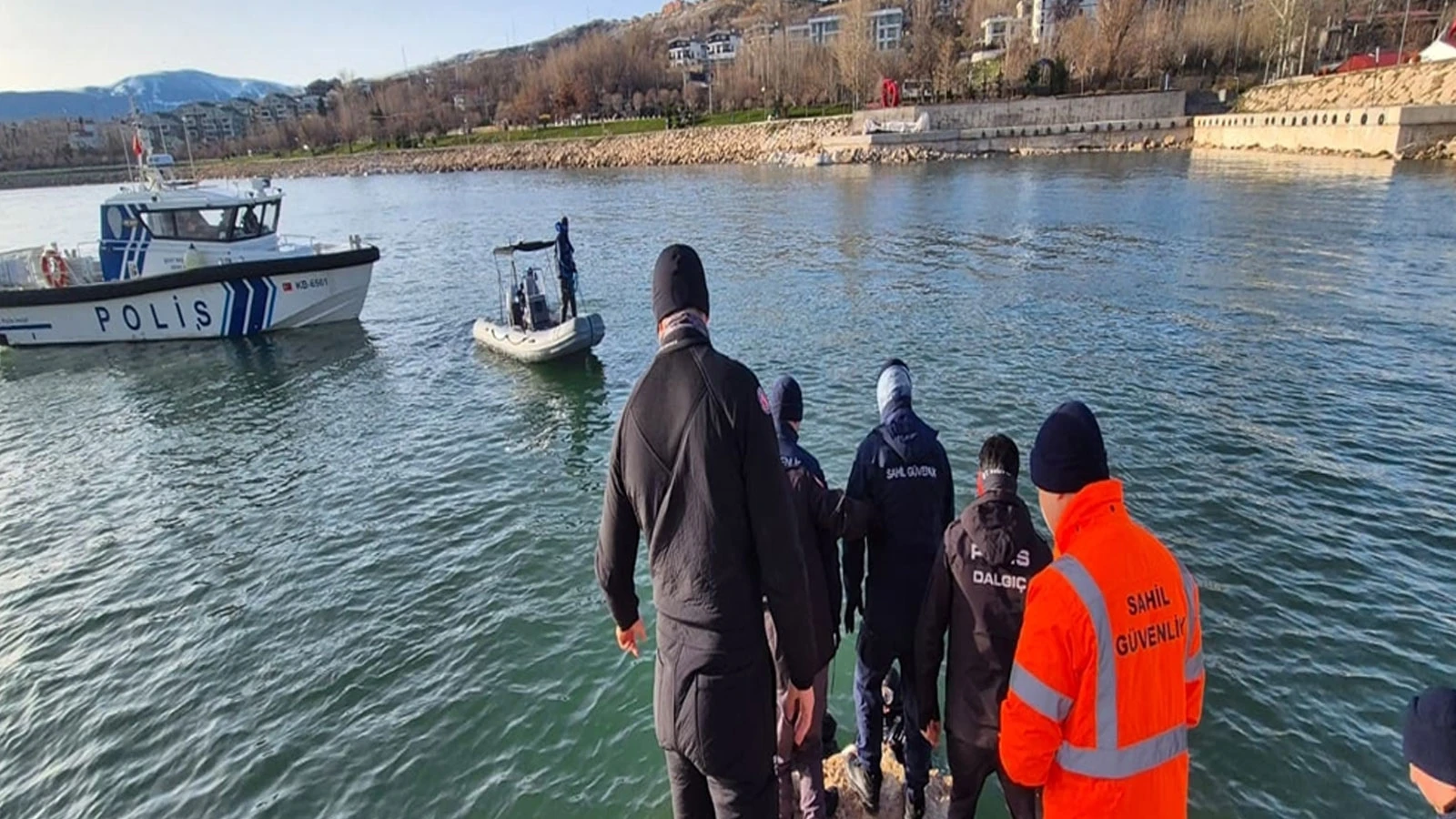 Van Gölü’nde kaybolan Boran Öner’in cansız bedeni bulundu