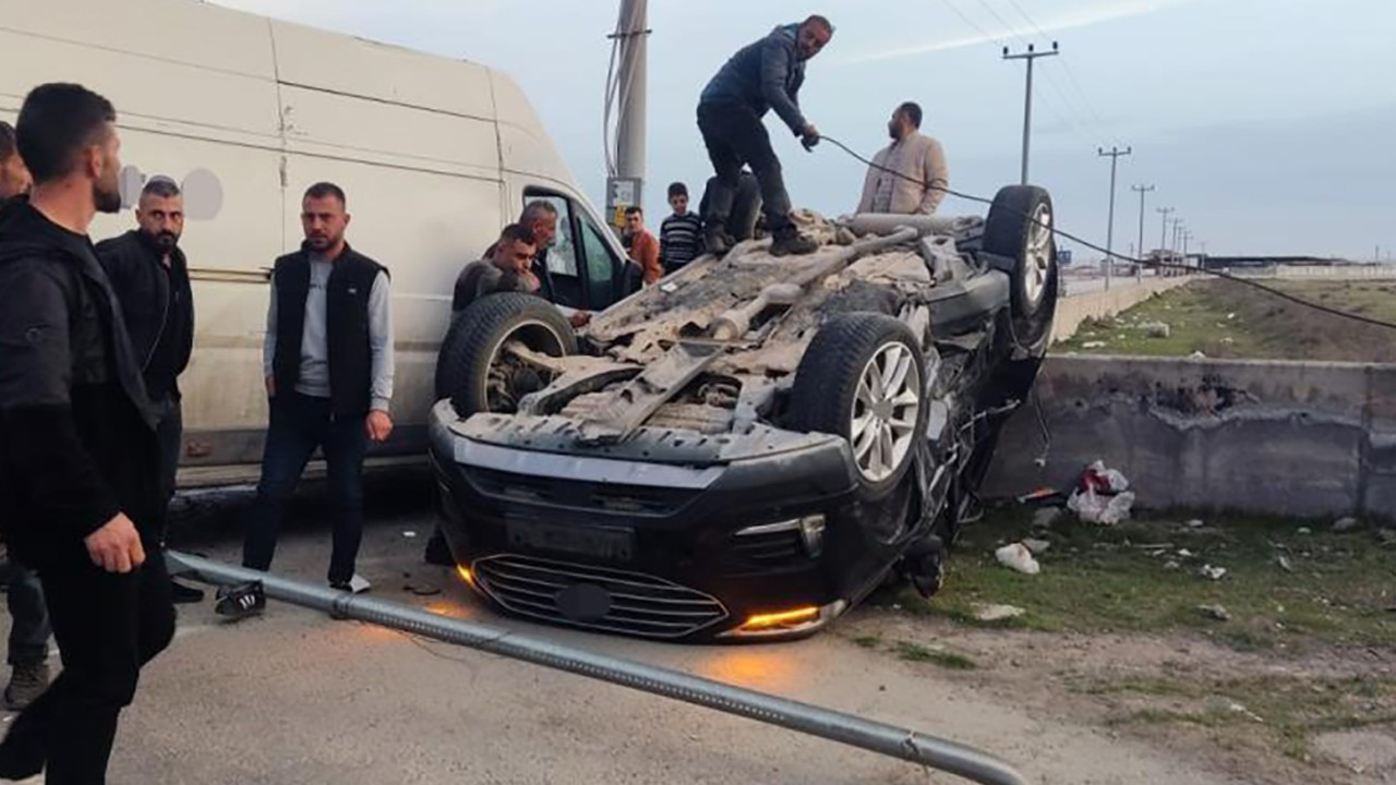 Makam aracıyla kaza yapan belediye başkanı ağır yaralandı