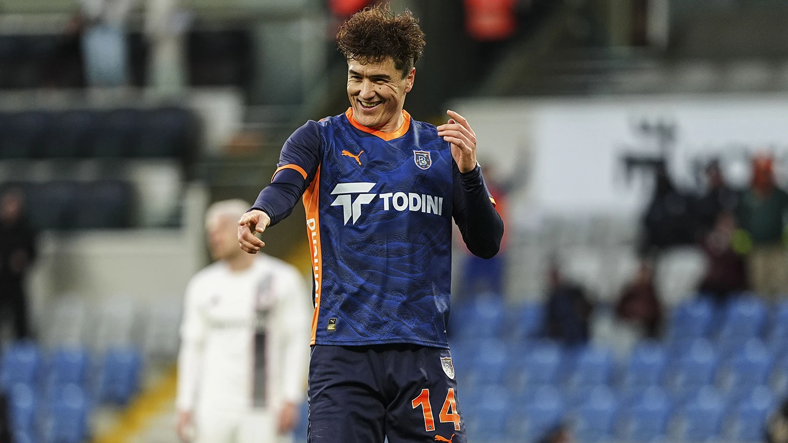 Başakşehirli Eldor Shomurodov, gol krallığında zirvenin tek sahibi oldu