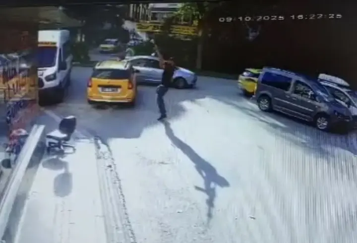 Sevgilisinin çalıştığı oyun salonuna silahlı saldırıda bulundu