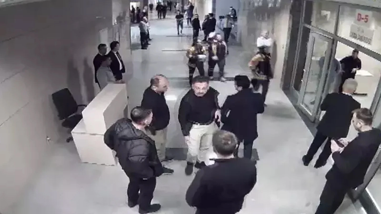 İstanbul'da savcının hakimi vurduğu olayın görüntüleri ortaya çıktı