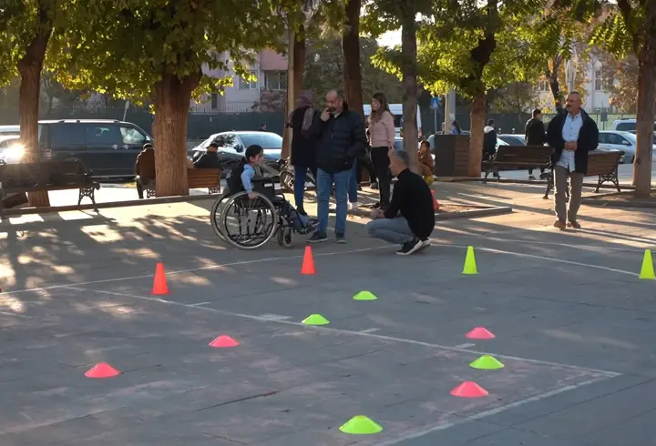Siirt'te engelli bireyleri anlamak için ‘empati parkuru’ kuruldu