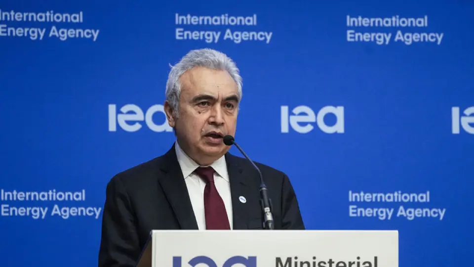 UEA Başkanı Birol'dan uyarı: 6 haftalık jet yakıtı kalmış olabilir