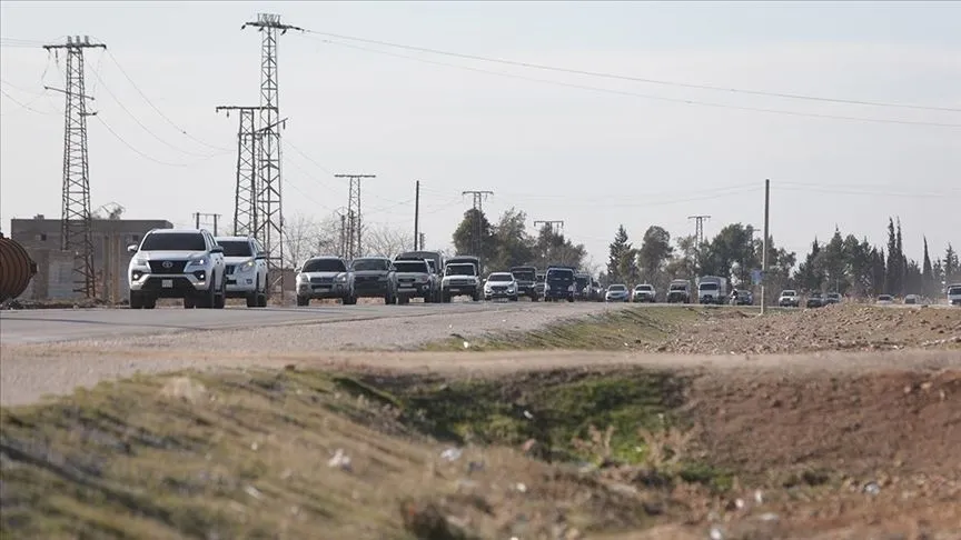 ABD heyeti, Suriye'de YPG/SDG'nin işgali altındaki Deyr Hafir'de