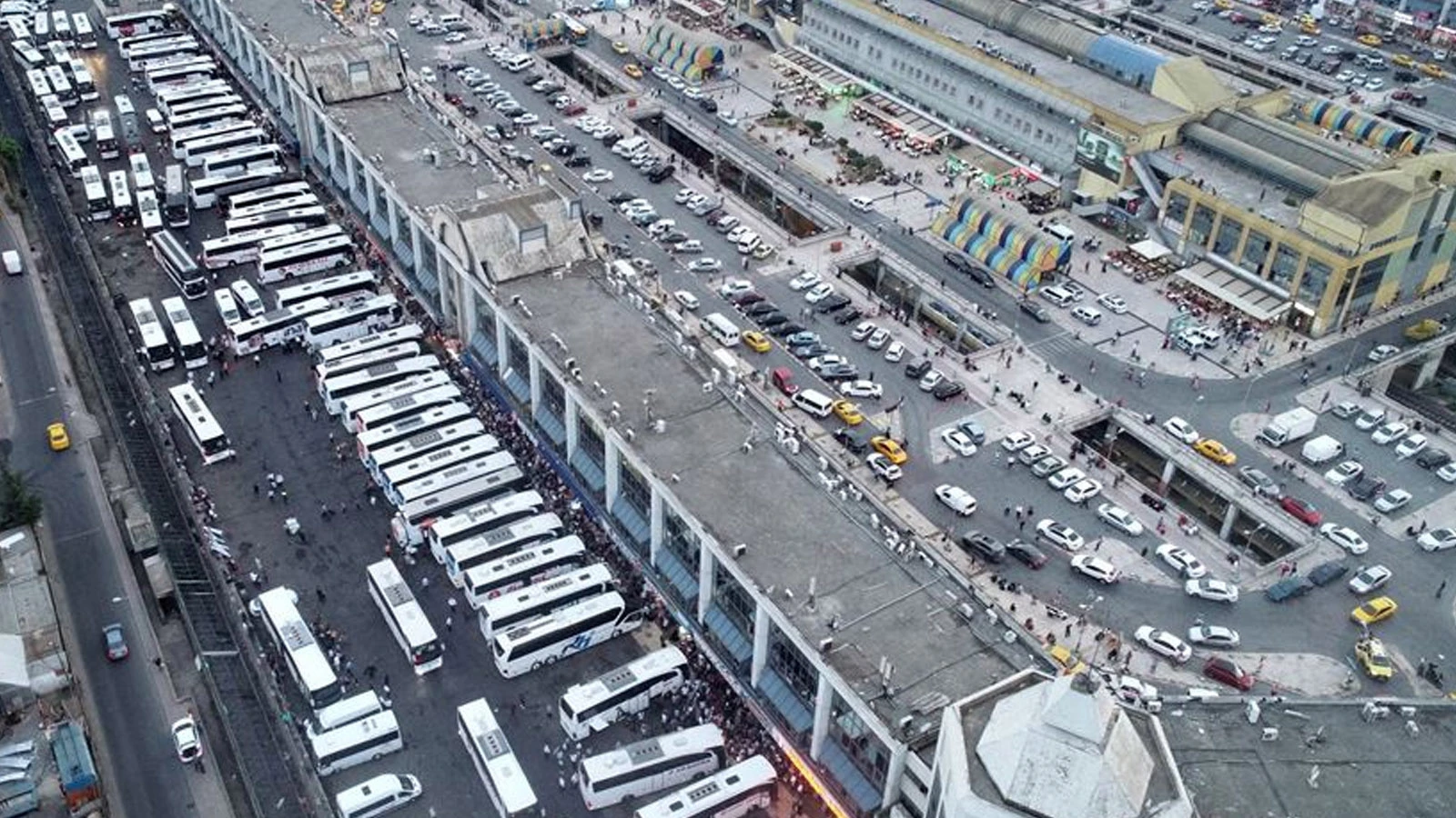 İstanbul otogarı 2025'te 14 milyon yolcu ağırladı