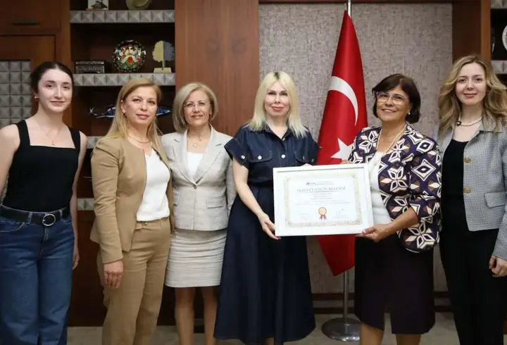 Hemşirelik Fakültesi'ne 5 yıllık akreditasyon