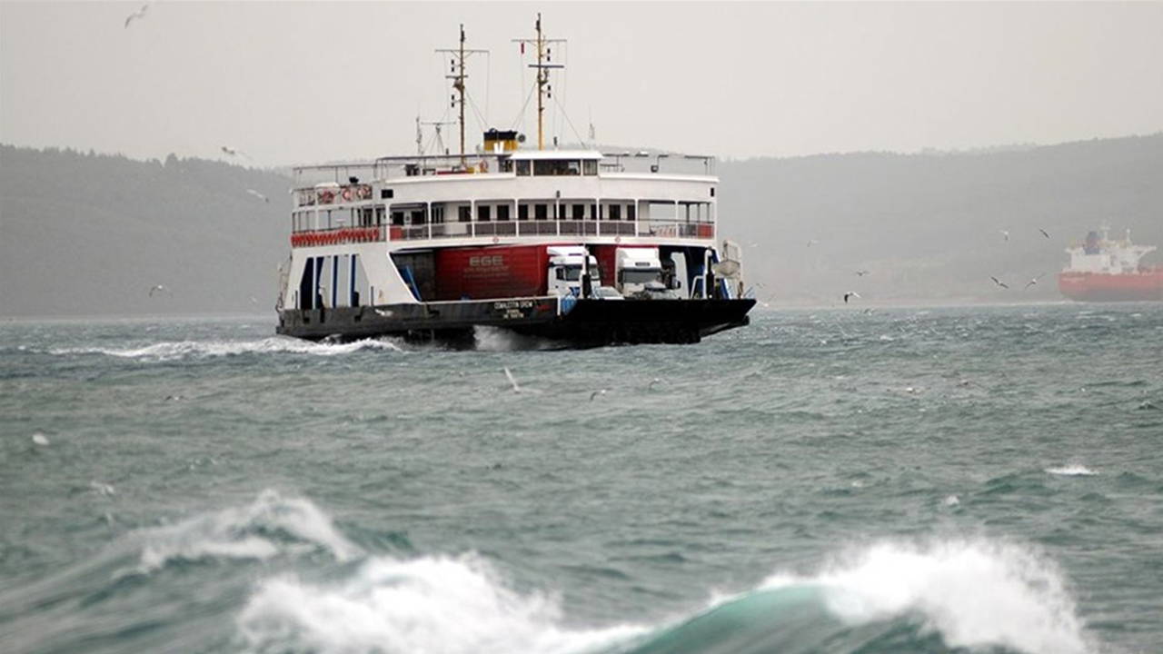 İstanbul'da Vapur Seferlerine 'Hava' Engeli: Seferler İptal Edildi