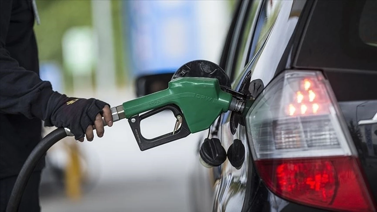 Akaryakıtta tabela değişiyor: Benzine zam geliyor!
