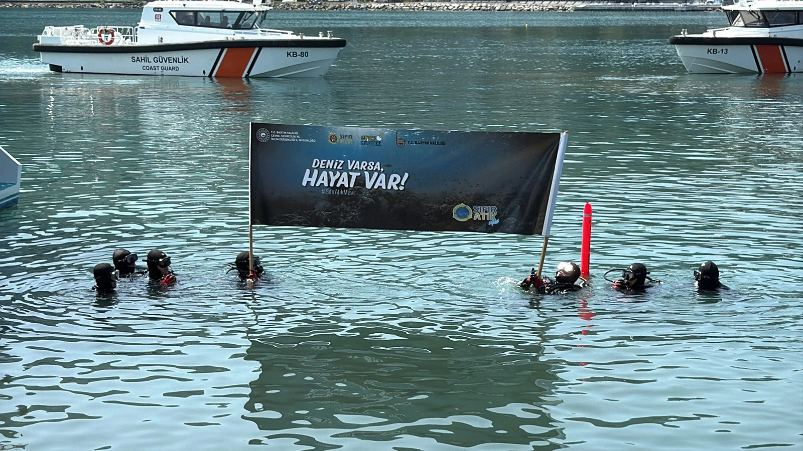 Bartın'da deniz temizliği: Suyun içinden çıkanlar şok etkisi yarattı